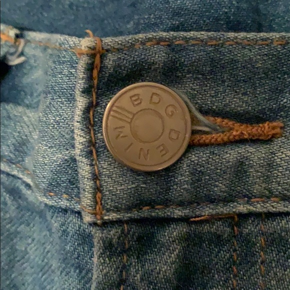 BDG Essential Short Mid Rise - Picture 3 of 4